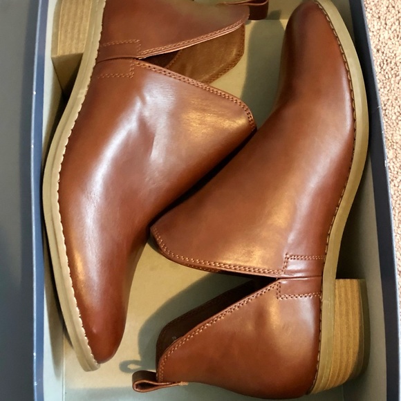 NWOT Universal Thread Women's Nora Cut Out Ankle Bootie Dark Cognac brown - Picture 5 of 6